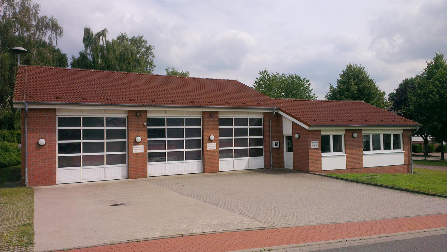 Feuerwehrgerätehaus des Löschzugs Velpe