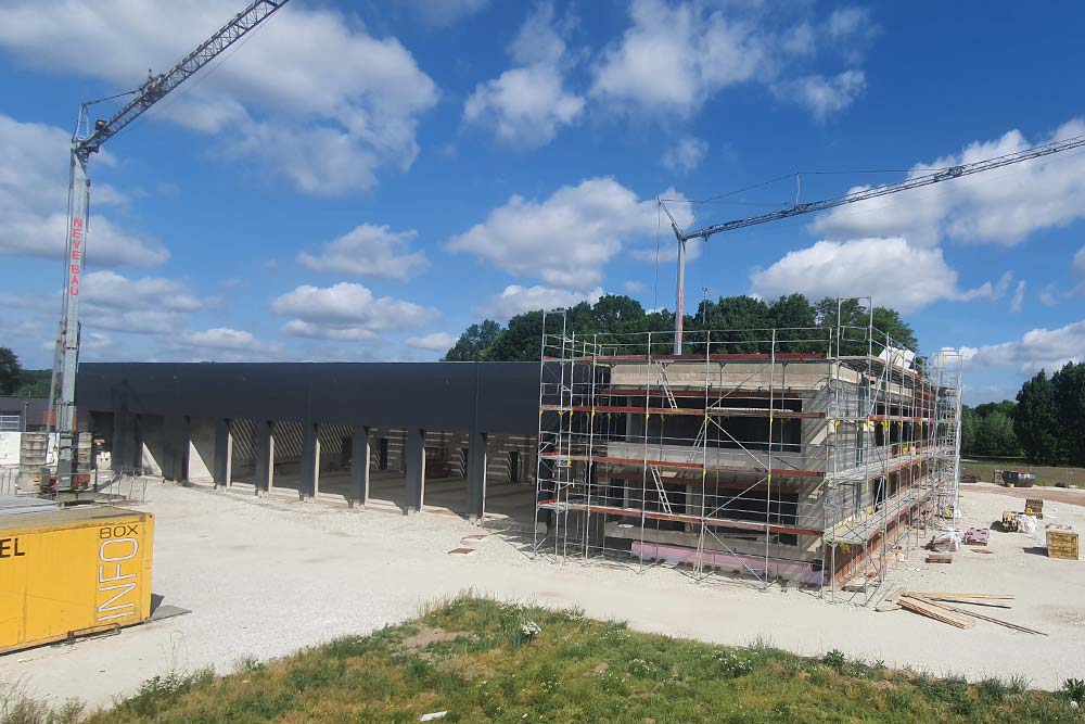 Fahrzeughalle fertig verkleidet am FGH Neubau der FF Westerkappeln